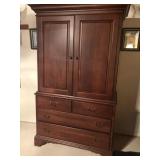 Cabinet dresser