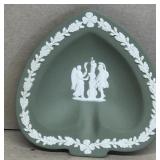 Wedgewood heart dish