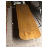Coffee table w/drop-leaf ends