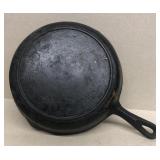 Cast iron skillet 10 1/4 inches