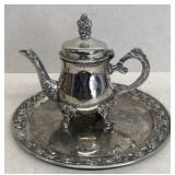 Tea pot And tray