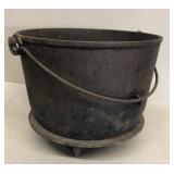 3-Footed cast iron pot