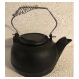 Cast iron pot