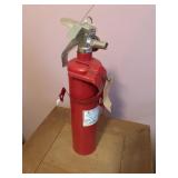 Fire extinguisher (PICKUP ONLY)