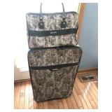 Suit case (PICKUP ONLY)