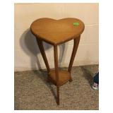 Heart shaped end table (PICKUP ONLY)