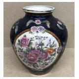 Decorative vase