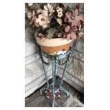 Metal plant stand