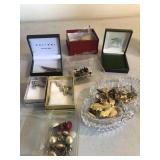 Costume jewelry and Davis jeweler Richmond