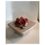 Brahm California Covered Box With Roses