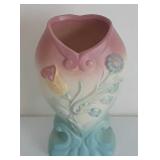 Hull Art Pottery B=3=61/2" Vase