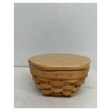 Longaberger basket 2000 with protector and lid