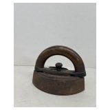 Sad iron