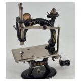 Foley & Williams 'MIDGET' Toy Sewing Machine