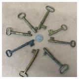 (8) Brass skeleton keys