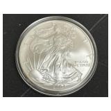 2004 Silver Eagle Dollar Coin 1 Oz. Fine Silver