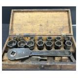 Syracuse, New York ratchet set