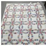 VTG Double Wedding Ring Quilt 6' x 6'