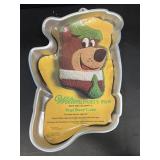 Wilton yogi bear cake pan