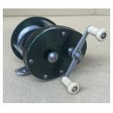 Shakespeare sports cast fishing reel