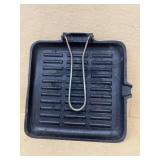 Cast-iron bacon skillet