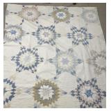 Star quilt 6' x 6 1/2