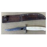 CAMCO knife with sheath