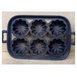 Cast-iron muffin pan
