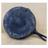 Sydney number eight cast-iron skillet