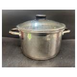 Stainless steel pot with lid