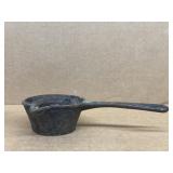 Cast-iron pourer