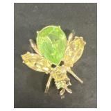 Bee brooch