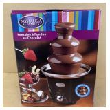 Nostalgic fondue set