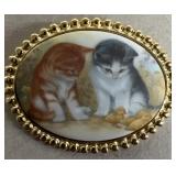 Kittens and chicks brooch