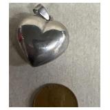 Heavy heart pendant