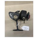 DAM quick 220 fishing reel