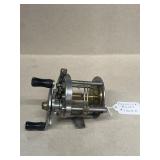 PFLUEGER rocket 1365F fishing reel