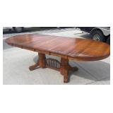 Amish Made OAk Table w/ 2 leaves