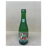 Early 7-Up bottle