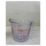 Anchor measuring cup