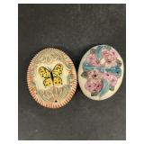 Salt and pepper, shakers, butterfly, and flowers