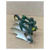 John Deere plow 1/16 scale