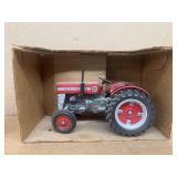 Massey Ferguson 135 toy tractor 1/16 scale