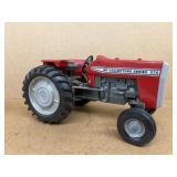 Massey Ferguson collectors series 270ERTL 1/16