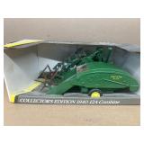 John Deere 12 a combine 1/16 scale collectors