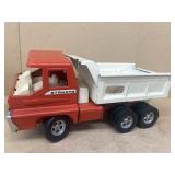 Structo dump truck