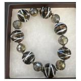 Decorative bracelet