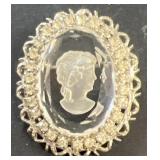 Cameo pin