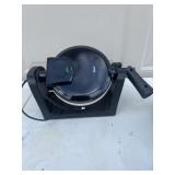 OSTER waffle iron