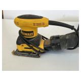 Dewalt Palm Sander, Electric